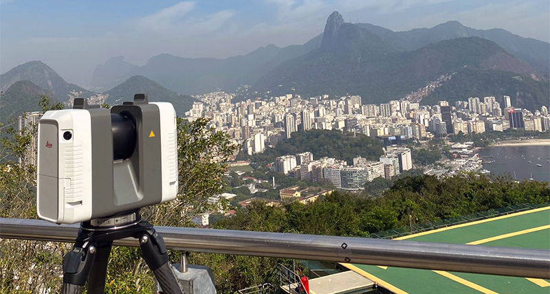 3D Laser Scanning company Futuro 3D scans with the Leica RTC360 on Sugar Mountain, Brazil