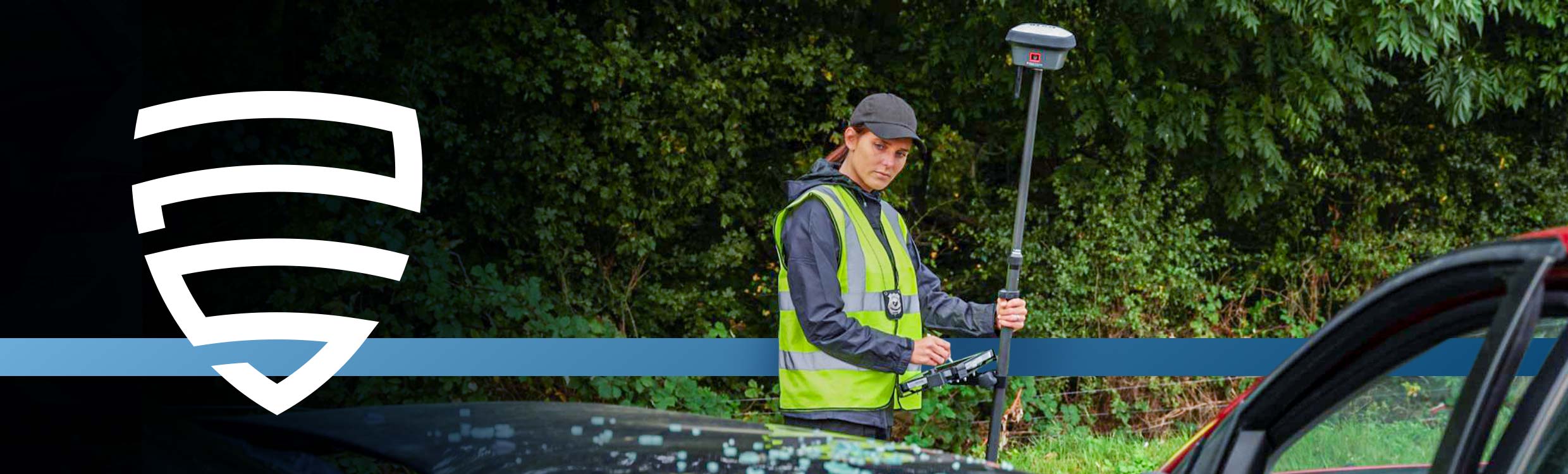 公共安全用のトータルステーションと GNSS アンテナ技術