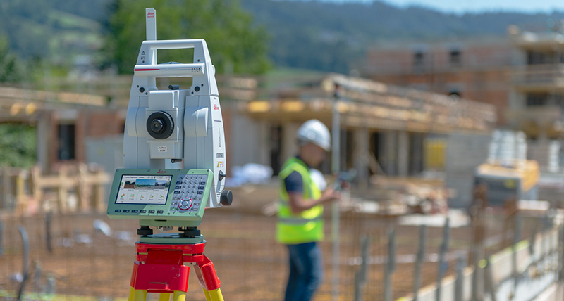 Leica TS16 Robotic Total Station On Site