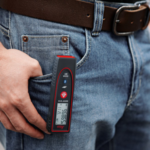 Leica DISTO D110 – lomme, jeans